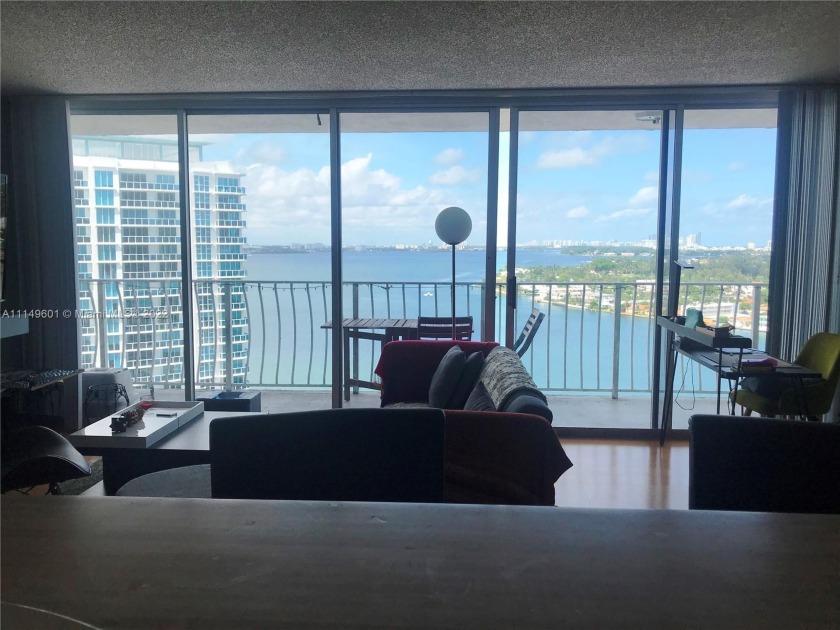 Amazing water/city views from this 19th floor unit in this - Beach Condo for sale in North Bay Village, Florida on Beachhouse.com