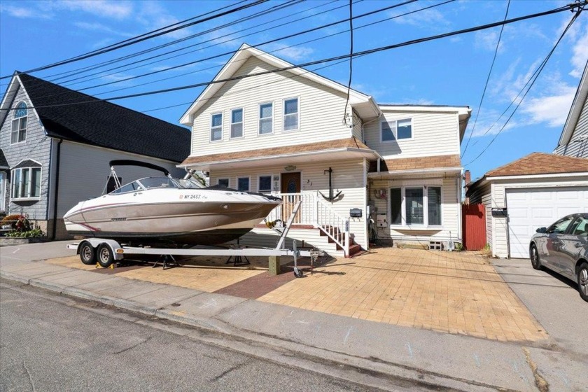 Summer is almost here! Immaculate 2349 SQFT WATERFRONT Colonial - Beach Home for sale in Baldwin, New York on Beachhouse.com