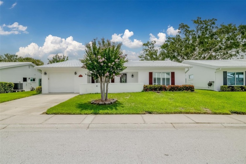 Under contract-accepting backup offers. Don't miss your chance - Beach Home for sale in Pinellas Park, Florida on Beachhouse.com