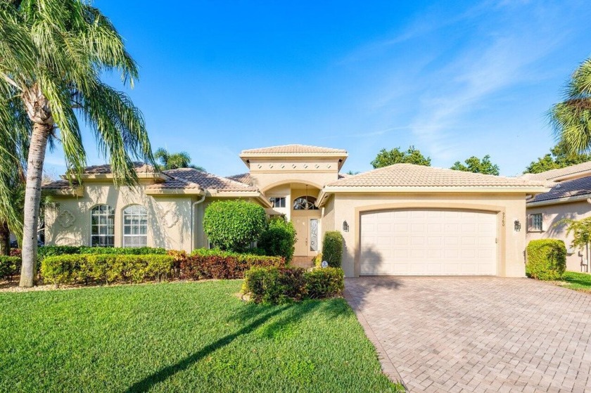 A MUST SEE ELEGANTLY APPOINTED  SPACIOUS 4 BED 2.5 BA! FABULOUS - Beach Home for sale in Delray Beach, Florida on Beachhouse.com