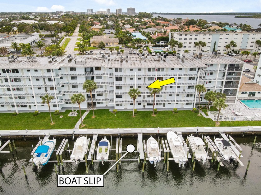 Attention Boaters!! Don't miss this opportunity to purchase a - Beach Condo for sale in North Palm Beach, Florida on Beachhouse.com