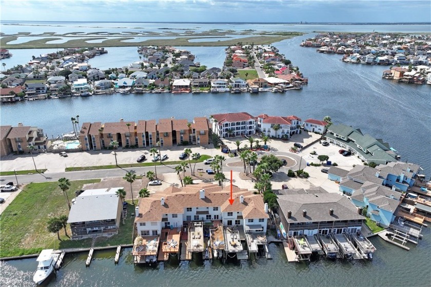 Discover serenity in this captivating waterfront townhome on - Beach Townhome/Townhouse for sale in Corpus Christi, Texas on Beachhouse.com