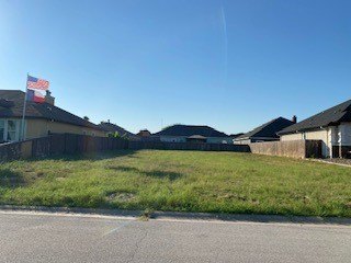 Build your dream island home on this oversized lot, just a short - Beach Lot for sale in Corpus Christi, Texas on Beachhouse.com