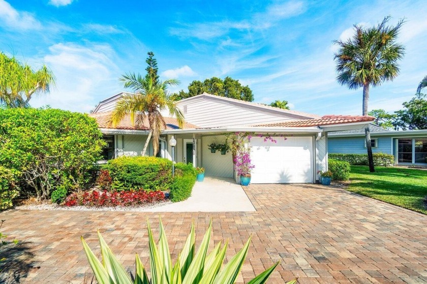 Welcome to this beautifully renovated 3-bedroom, 2-bathroom home - Beach Home for sale in Palm Beach Gardens, Florida on Beachhouse.com