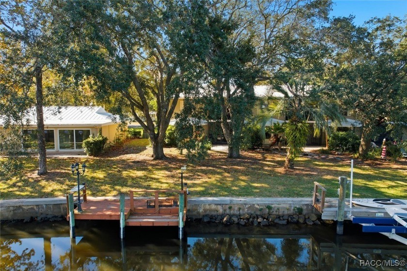 Discover the Ultimate Florida Waterfront Lifestyle in Crystal - Beach Condo for sale in Crystal River, Florida on Beachhouse.com