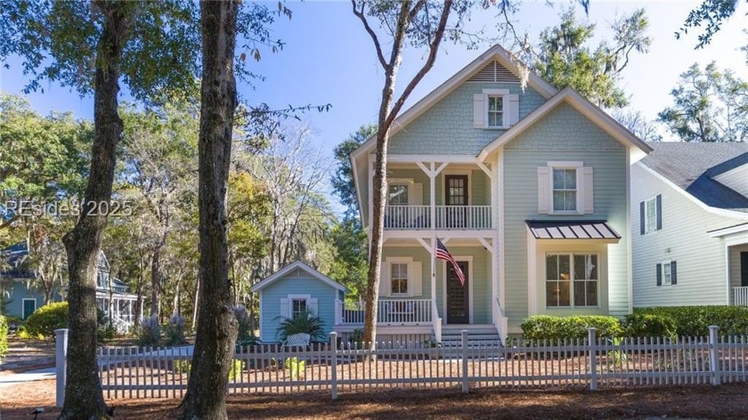 Here is your dream coastal cottage, a charming four bedroom - Beach Home for sale in Daufuskie Island, South Carolina on Beachhouse.com