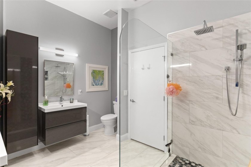 Very clean unit located on the second floor no elevator, ready - Beach Condo for sale in Boynton Beach, Florida on Beachhouse.com