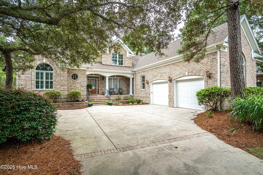Hidden gem on a maturely landscaped & private .40/acre home site - Beach Home for sale in Ocean Isle Beach, North Carolina on Beachhouse.com