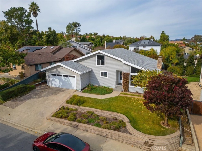 Spacious 2424 square foot home in a great neighborhood, located - Beach Home for sale in San Luis Obispo, California on Beachhouse.com