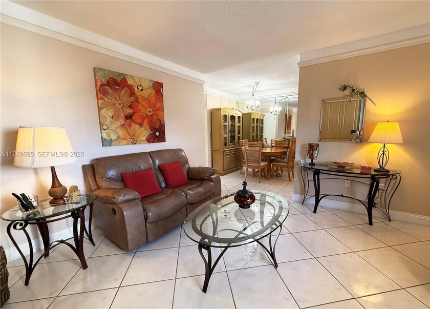 Beautifully furnished 1-bedroom, 1-bathroom residence located in - Beach Other for sale in Miami, Florida on Beachhouse.com