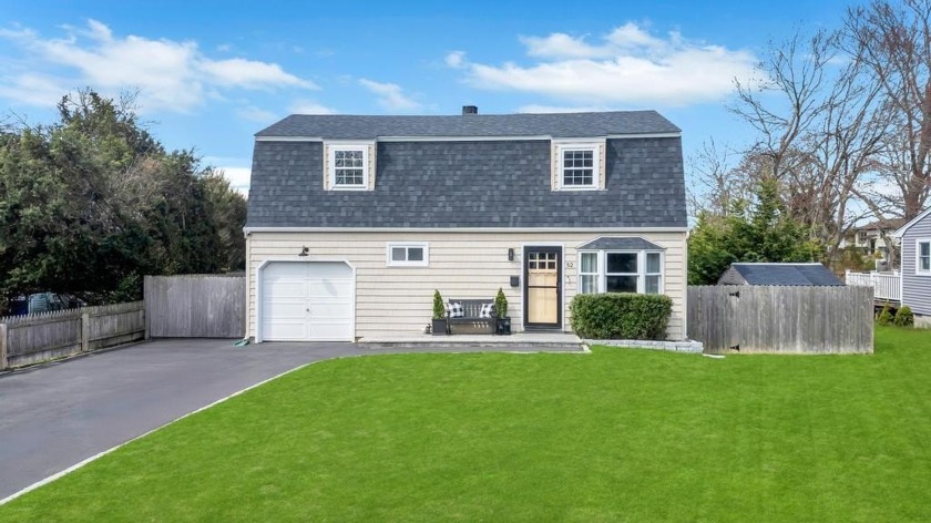 Welcome to your perfect first home, nestled right in the vibrant - Beach Home for sale in Patchogue, New York on Beachhouse.com