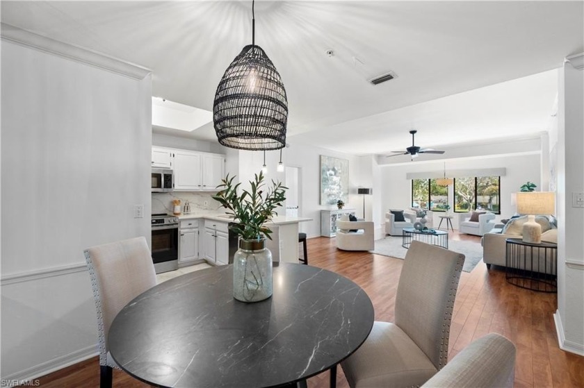 WATER VIEWS. TWO SCREENED TERRACES. BRAND NEW APPLIANCES. NO - Beach Condo for sale in Naples, Florida on Beachhouse.com