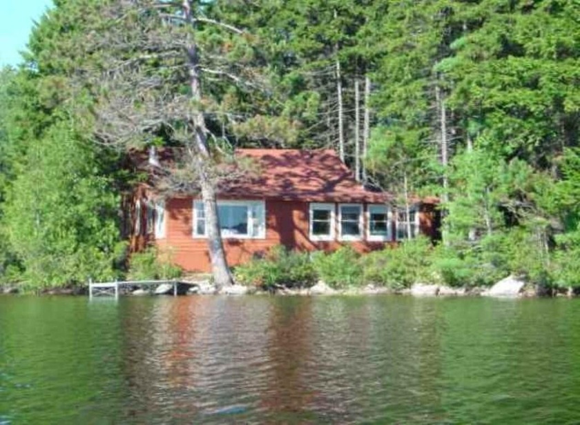 Make your Long Pond dreams come true. This cabin on the waters - Beach Home for sale in Mount Desert, Maine on Beachhouse.com