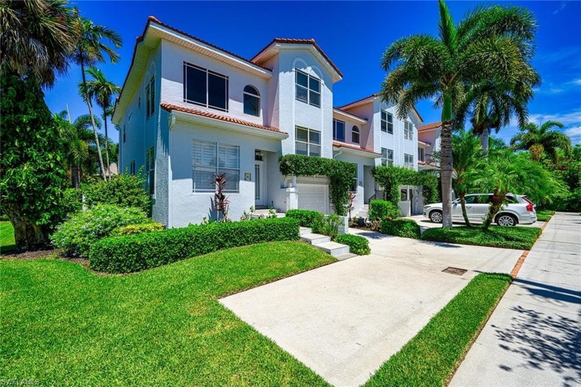 OLDE NAPLES   MODERN TOWNHOUSE with Private Heated Pool.  This - Beach Home for sale in Naples, Florida on Beachhouse.com