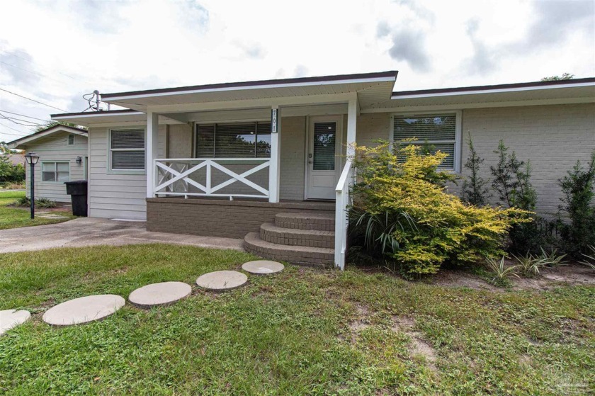 Welcome to this charming home located in the desirable East Hill - Beach Home for sale in Pensacola, Florida on Beachhouse.com