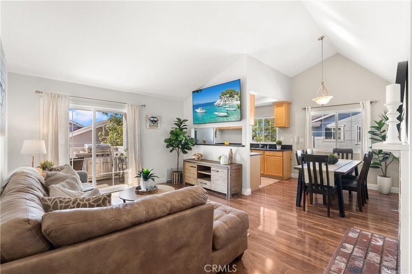 Welcome to your Huntington Beach haven! This bright and airy - Beach Condo for sale in Huntington Beach, California on Beachhouse.com