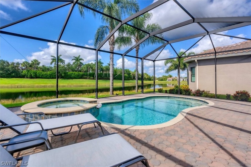 Fully Furnished and Motivated Seller** NO NEED TO LOOK FURTHER - Beach Home for sale in Fort Myers, Florida on Beachhouse.com