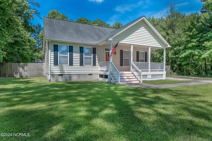 Back on the market at no fault of seller. This cute countryside - Beach Home for sale in Edenton, North Carolina on Beachhouse.com