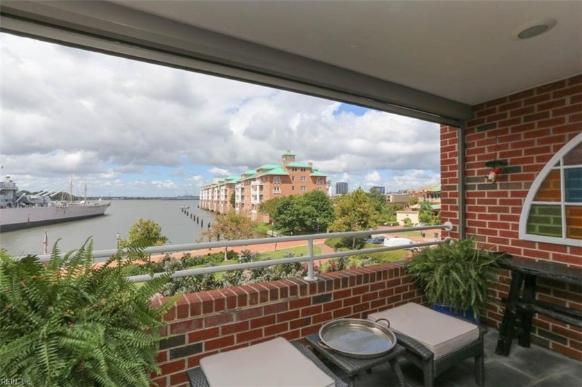 Opportunity for a renovated 3 bedroom, 2 Bath condo on a corner - Beach Apartment for sale in Norfolk, Virginia on Beachhouse.com