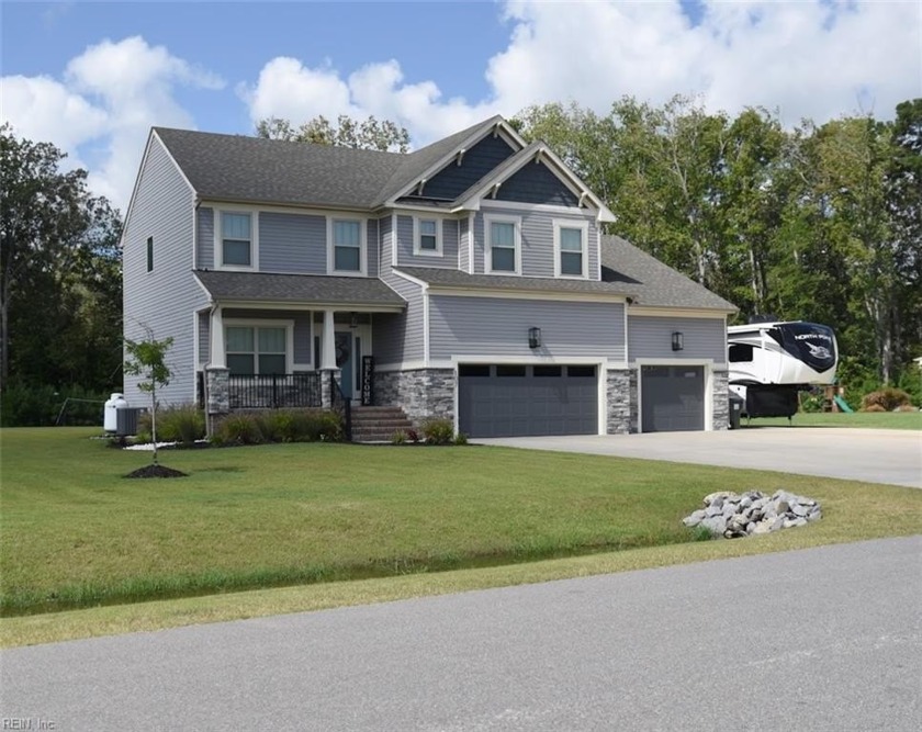 Check out this beautiful 4-bedroom 3-car garage (with 14' - Beach Home for sale in Moyock, North Carolina on Beachhouse.com