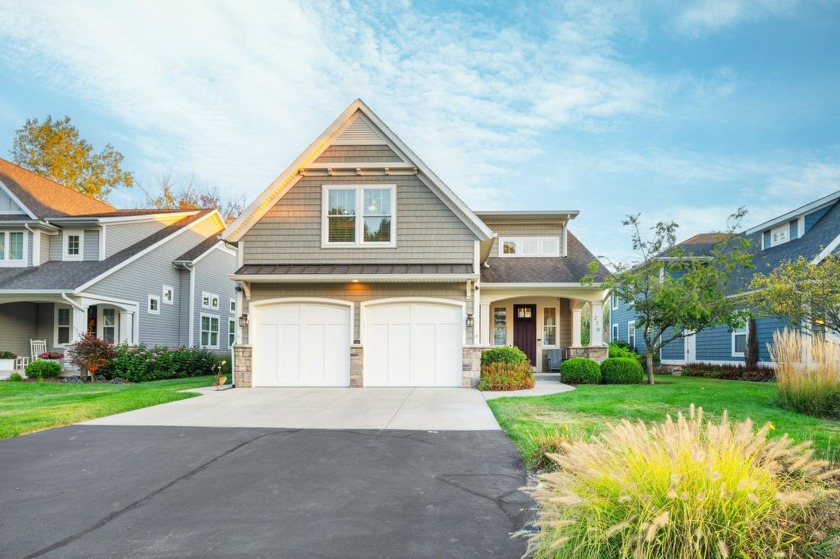 Walk to the BEACH! Extraordinary home with extraordinary views - Beach Home for sale in Benton Harbor, Michigan on Beachhouse.com