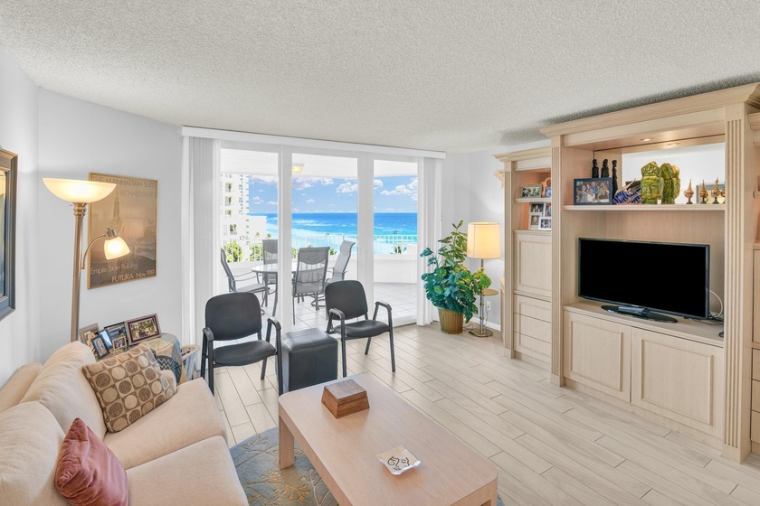 Desirable 8th-floor residence offering breathtaking ocean and - Beach Condo for sale in Boca Raton, Florida on Beachhouse.com