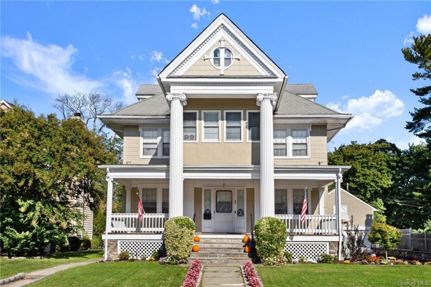 This charming, turn of the century Victorian Colonial home - Beach Home for sale in New Rochelle, New York on Beachhouse.com