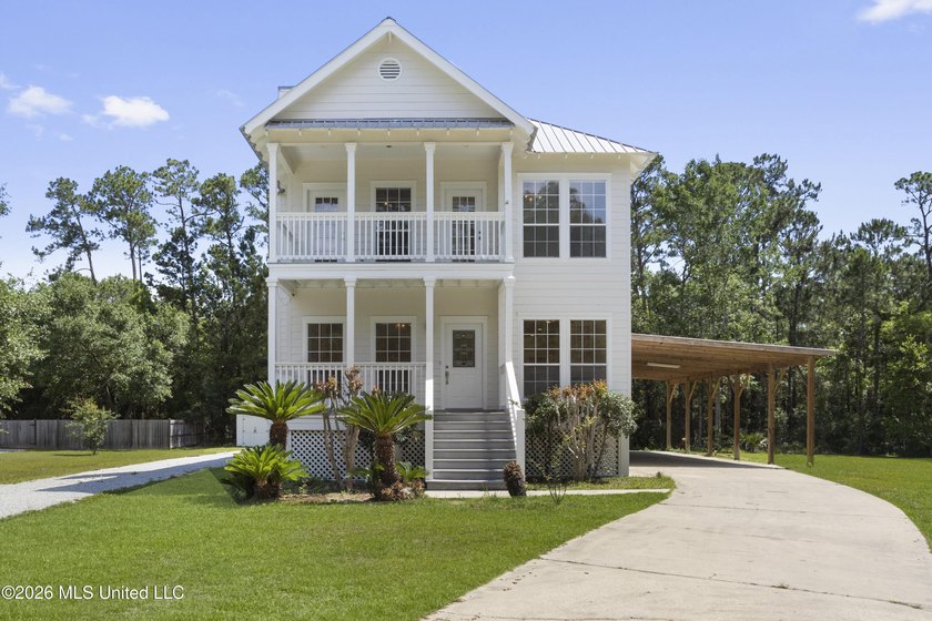 Welcome to your Coastal Retreat. This 4 bedroom, 3 bath, home - Beach Home for sale in Pass Christian, Mississippi on Beachhouse.com