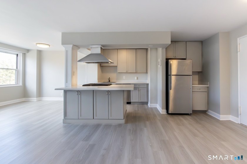 Fabulous open-concept condominium unit with extensive updates in - Beach Condo for sale in Bridgeport, Connecticut on Beachhouse.com