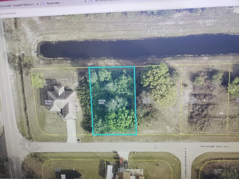 Very nice waterfront lot on paved Rd, High and Dry. Owner owns 3 - Beach Lot for sale in Lehigh Acres, Florida on Beachhouse.com