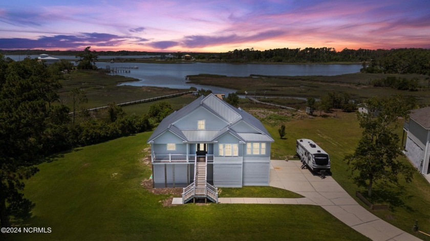 Your waterfront oasis awaits! Stunning,  newly remodeled home - Beach Home for sale in Beaufort, North Carolina on Beachhouse.com