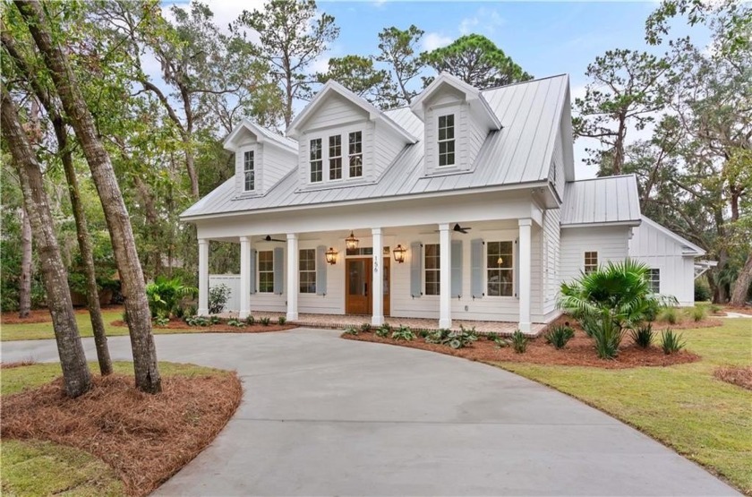 Exquisite is not a strong enough word to describe this beautiful - Beach Home for sale in Saint Simons, Georgia on Beachhouse.com