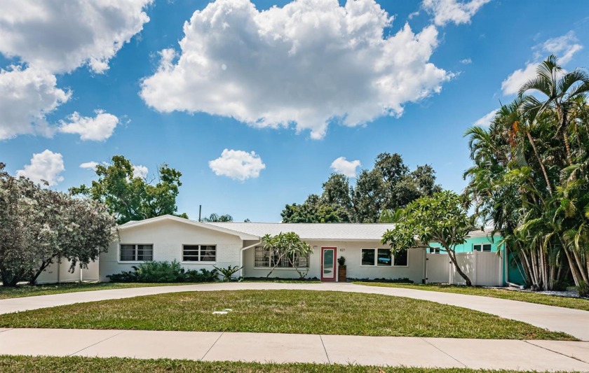 *NOT IN A FLOOD ZONE* Three blocks from Downtown Dunedin. 
 - Beach Home for sale in Dunedin, Florida on Beachhouse.com