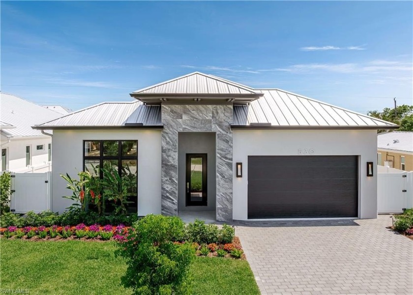 Fabulous pair of new custom homes close to the beach in Naples - Beach Home for sale in Naples, Florida on Beachhouse.com