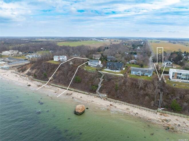 Cutchogue, North Fork - expired Trustee's permit to construct a - Beach Lot for sale in Cutchogue, New York on Beachhouse.com