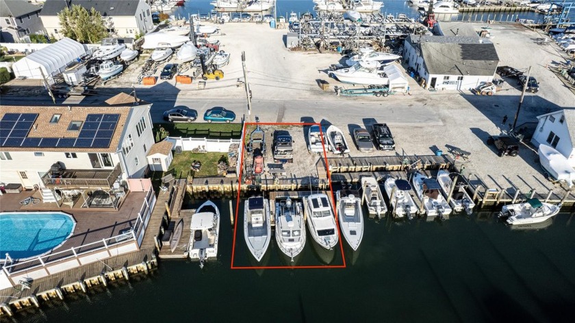 Calling all water lovers.  This waterfront lot is the perfect - Beach Lot for sale in Seaford, New York on Beachhouse.com