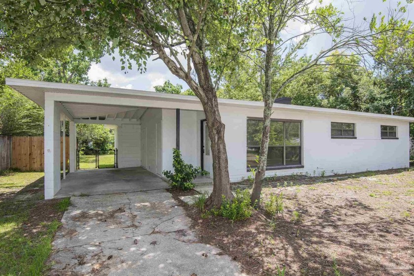 Charming 1-story brick Ranch Home in West Pensacola - Beach Home for sale in Pensacola, Florida on Beachhouse.com