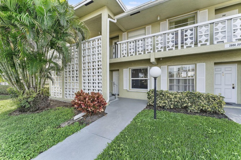 This beautifully renovated 2/2 ground-floor corner condo is the - Beach Condo for sale in Delray Beach, Florida on Beachhouse.com