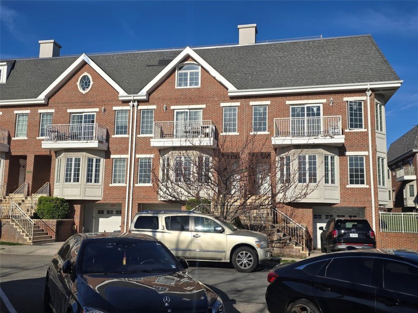 Rare waterfront Resort-style 2 family Condominium corner - Beach Townhome/Townhouse for sale in College Point, New York on Beachhouse.com