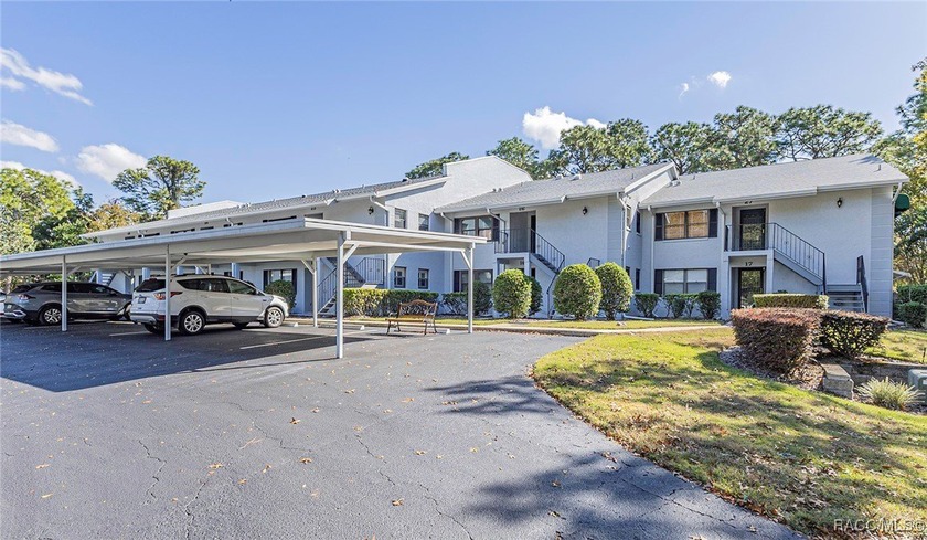 Immaculate! Ground Floor 2 Bedroom / 2 Bath Condominium offering - Beach Condo for sale in Homosassa, Florida on Beachhouse.com