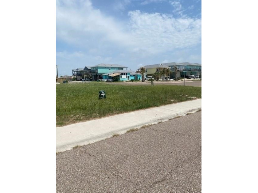 No Prequalification. Seller will finance with 10% down, 7.5% - Beach Lot for sale in Port Aransas, Texas on Beachhouse.com