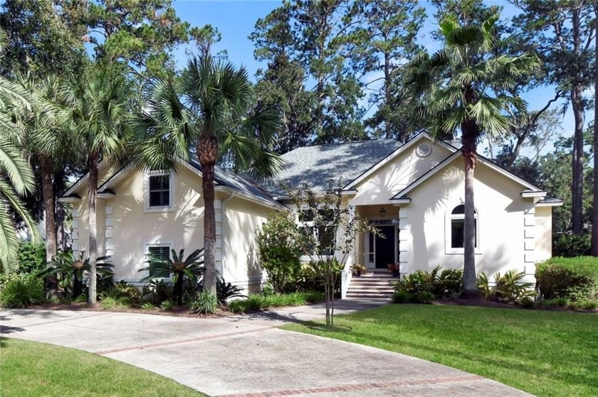 Located in the gated golf coummunity of Hampton Plantation, this - Beach Home for sale in Saint Simons, Georgia on Beachhouse.com