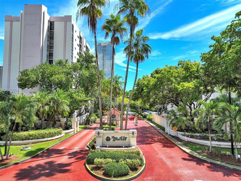 Ocean-Access 1BR/1.5BA with New Floors, Remodeled, and New - Beach Condo for sale in Sunny Isles Beach, Florida on Beachhouse.com