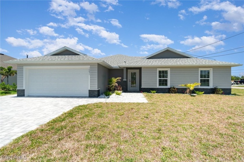 GREAT VALUE SCHEDULE YOUR SHOWING TODAY! Move in ready - Beach Home for sale in Punta Gorda, Florida on Beachhouse.com
