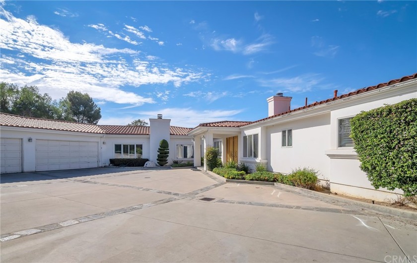Please watch the unbranded virtual tour to appreciate the - Beach Home for sale in Rancho Palos Verdes, California on Beachhouse.com