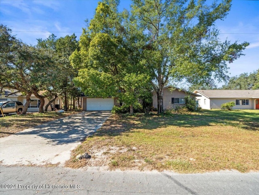 Check out this well LOVED, 2 bedroom 2 Bathroom house with a - Beach Home for sale in Spring Hill, Florida on Beachhouse.com