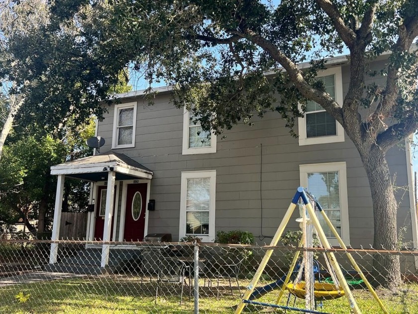 REDUCED..Revenue producing duplex with easy access to - Beach Townhome/Townhouse for sale in Galveston, Texas on Beachhouse.com
