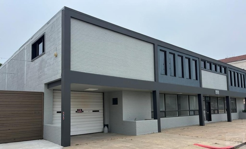 This Downtown Galveston home/office building is a true, unique - Beach Commercial for sale in Galveston, Texas on Beachhouse.com