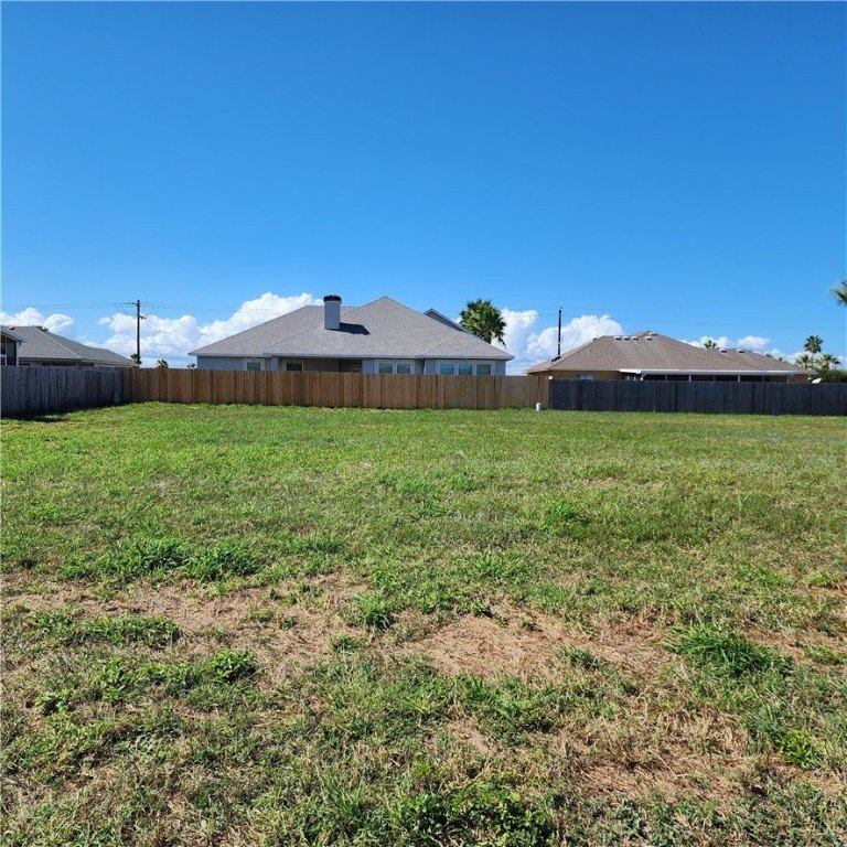 REMARKABLE ISLAND LOCATION. Large lot, 7350 sq.ft. located in a - Beach Lot for sale in Corpus Christi, Texas on Beachhouse.com