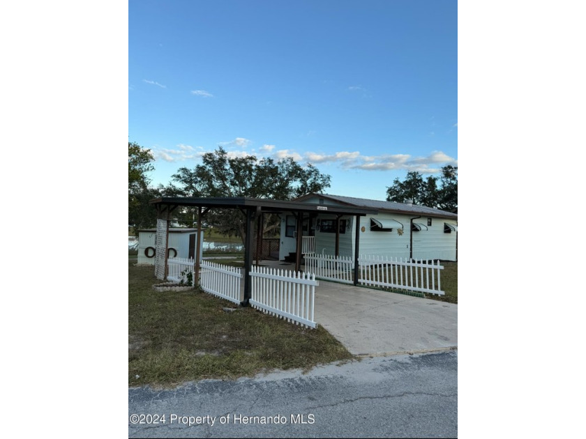 NO LOT RENT, it is a deeded lot, 2 bedrooms 1-1/2 Baths on Tooke - Beach Home for sale in Weeki Wachee, Florida on Beachhouse.com